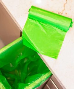 BT321 &#8211; ESFREBOM SACOS PARA LIXO BIO 15L
